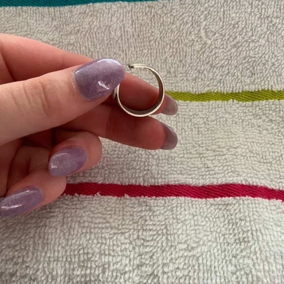 Antique Style Initial Ring - Picture 3 of 10